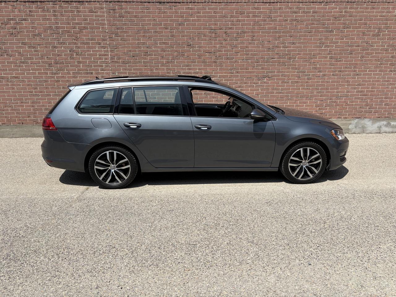 2016 Volkswagen Golf High line Photo