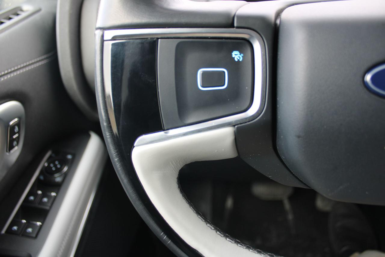 2025 Ford Expedition Platinum Max Photo