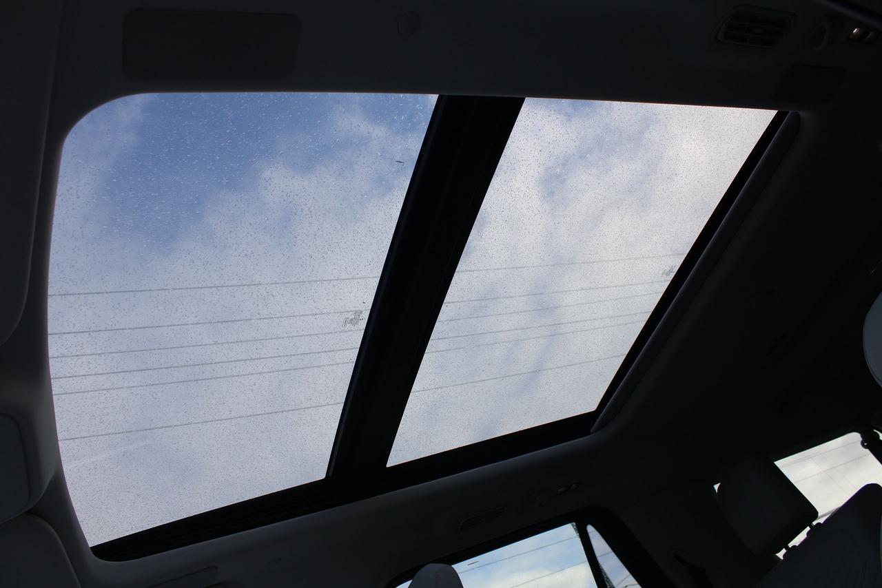 2025 Ford Expedition Platinum Max Photo