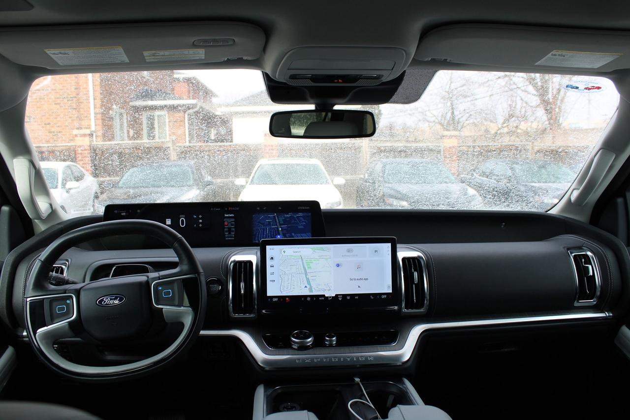 2025 Ford Expedition Platinum Max Photo