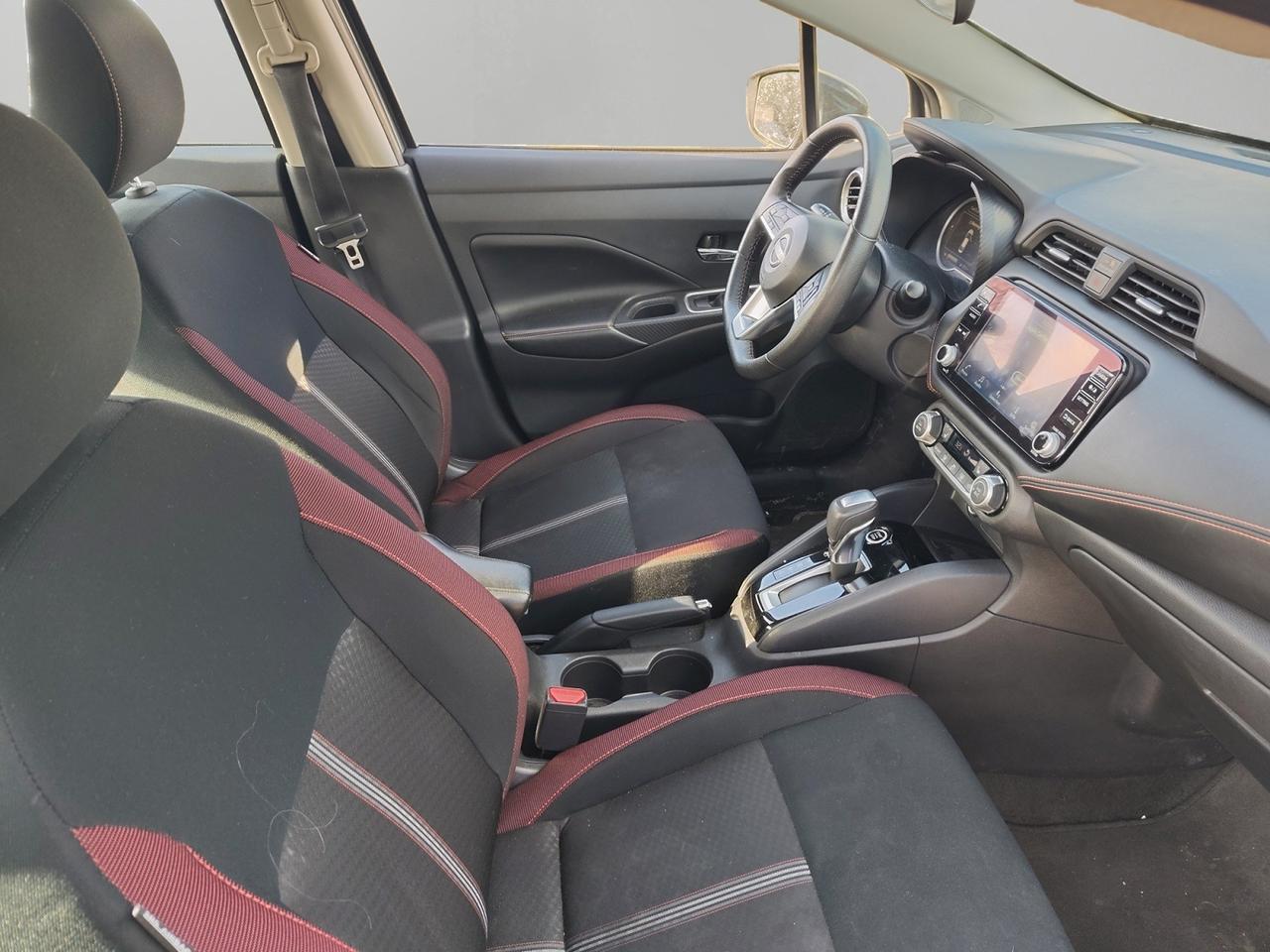 2024 Nissan Versa SR Photo