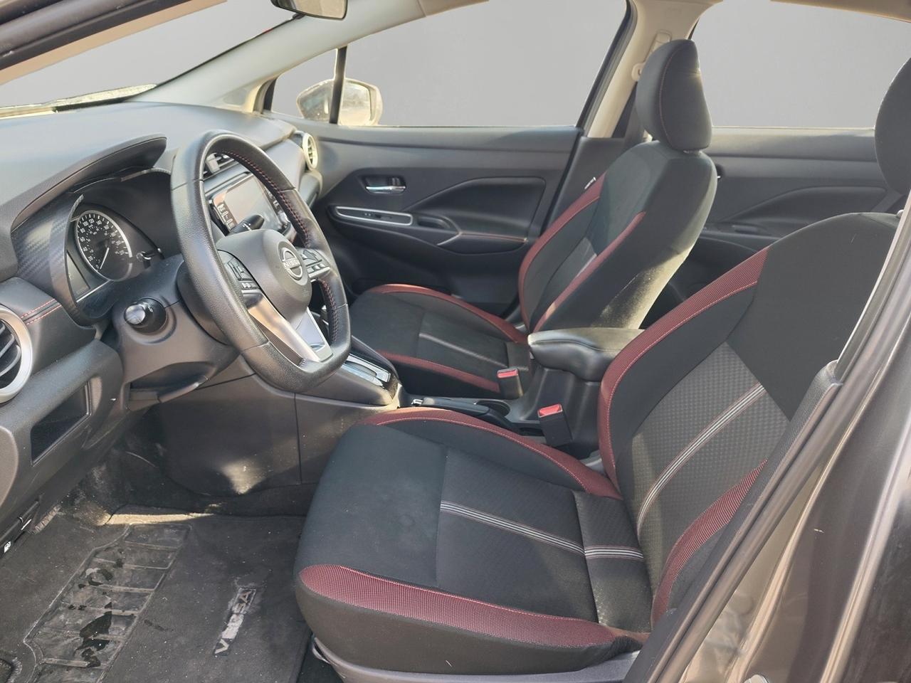 2024 Nissan Versa SR Photo