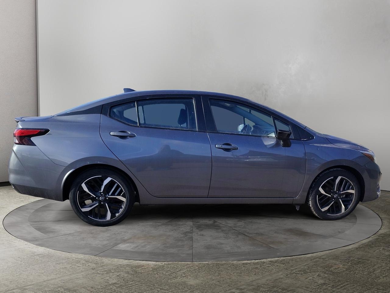 2024 Nissan Versa SR Photo