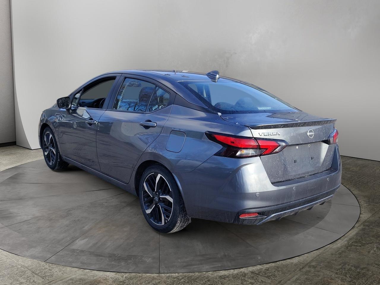 2024 Nissan Versa SR Photo