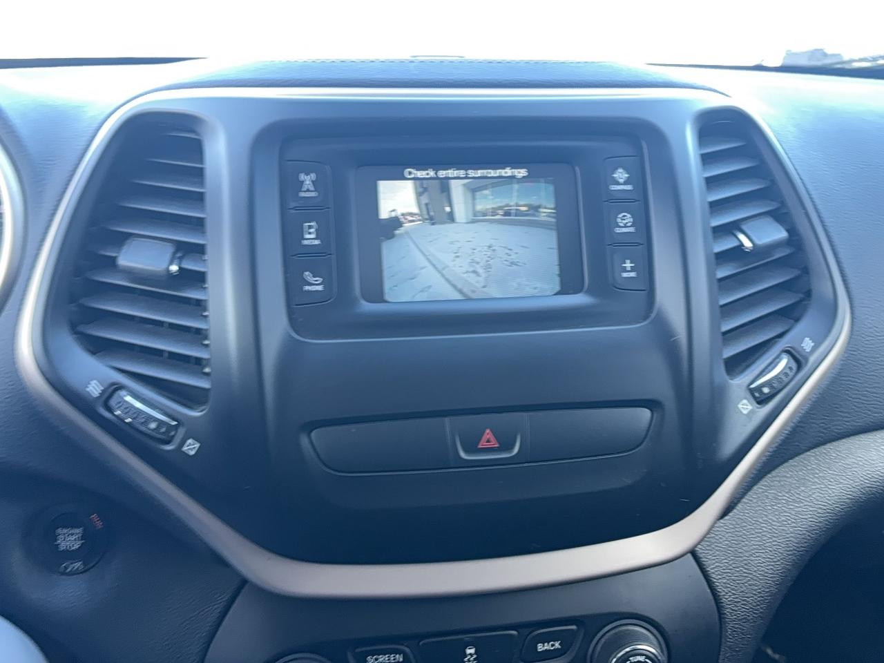 2017 Jeep Cherokee NORTH EDITION, SUNROOF, REMOTE START, AS TRADED Photo