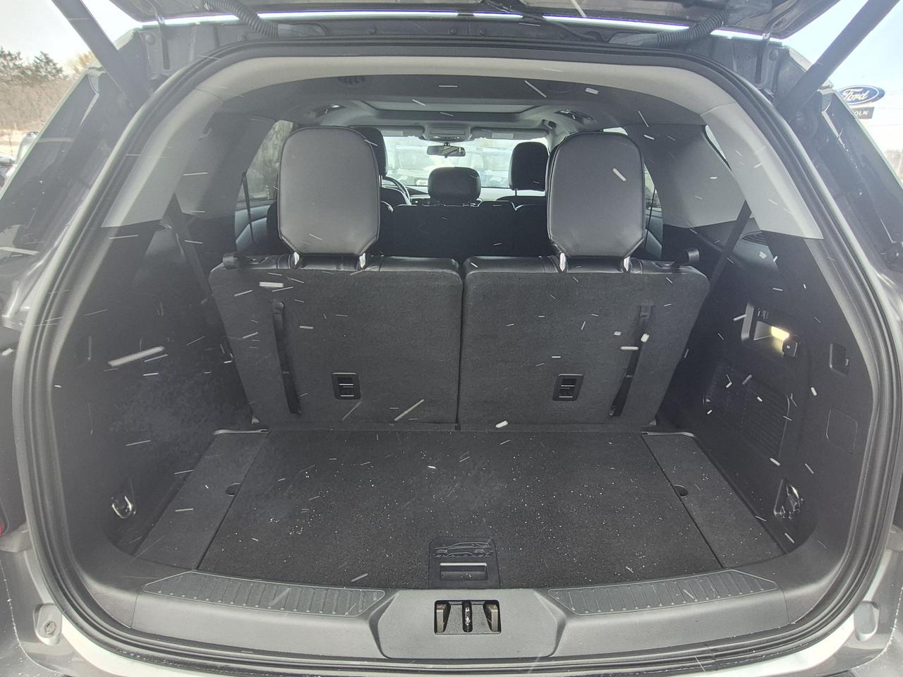 2021 Ford Explorer LOADED XLT! 20'S, LIKE NEW! HEATED WHEEL, LEATHER! Photo