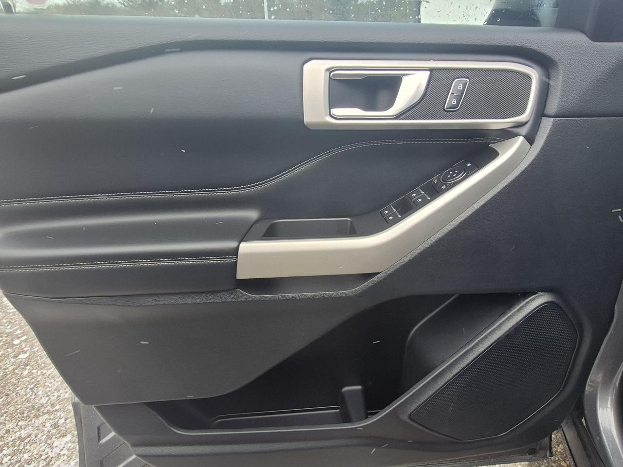 2021 Ford Explorer LOADED XLT! 20'S, LIKE NEW! HEATED WHEEL, LEATHER! Photo