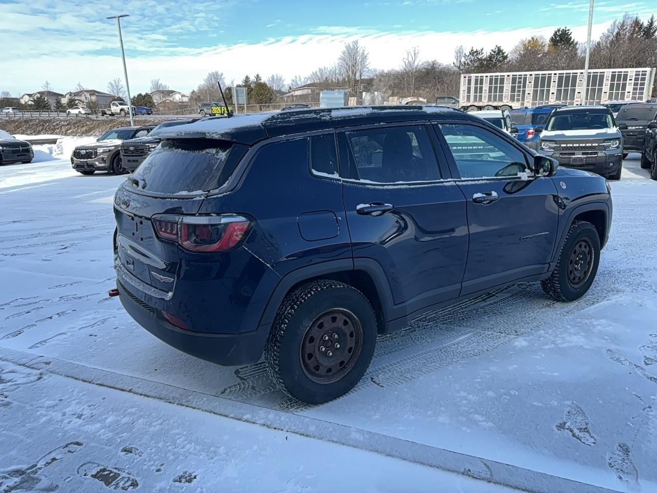 2018 Jeep Compass TRAILHAWK, LEATHER, SUNROOF, POWER GATE AS TRADED Photo4