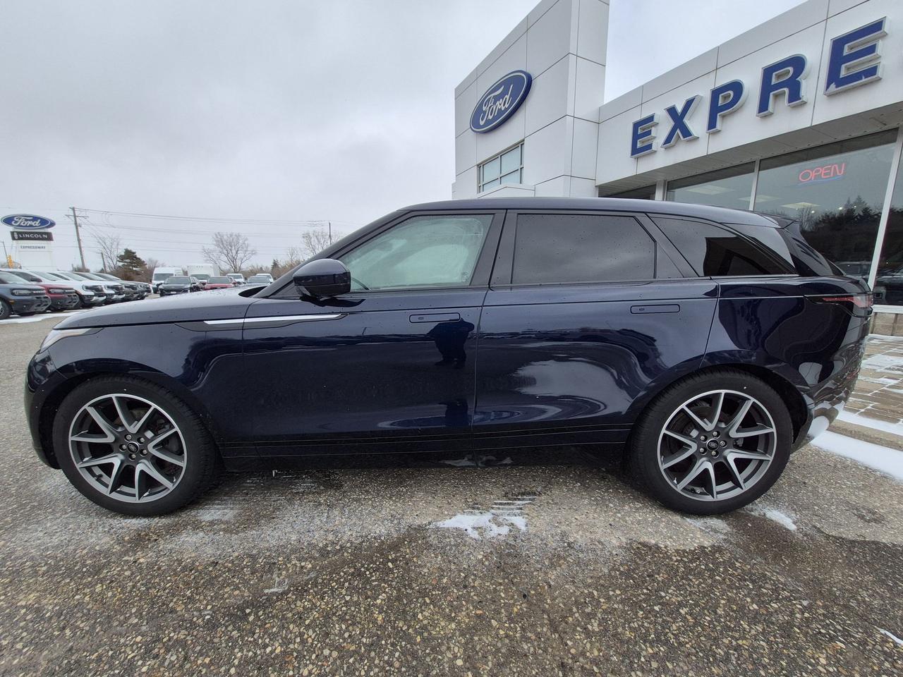 2023 Land Rover Range Rover Velar LOCAL TRADE! LOADED VELAR! LEATHER, ROOF, LIKE NEW Photo