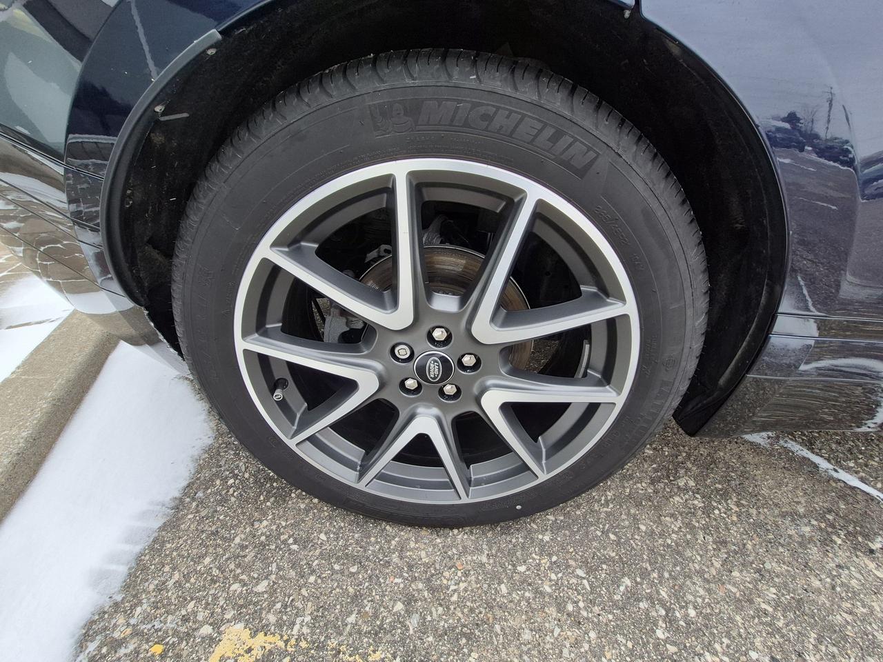 2023 Land Rover Range Rover Velar LOCAL TRADE! LOADED VELAR! LEATHER, ROOF, LIKE NEW Photo