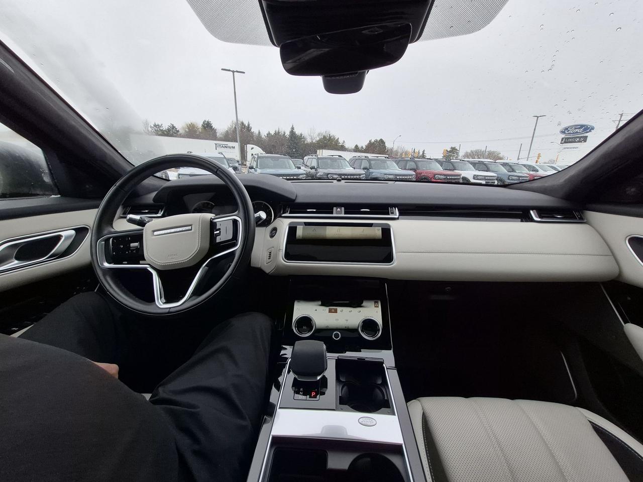 2023 Land Rover Range Rover Velar LOCAL TRADE! LOADED VELAR! LEATHER, ROOF, LIKE NEW Photo