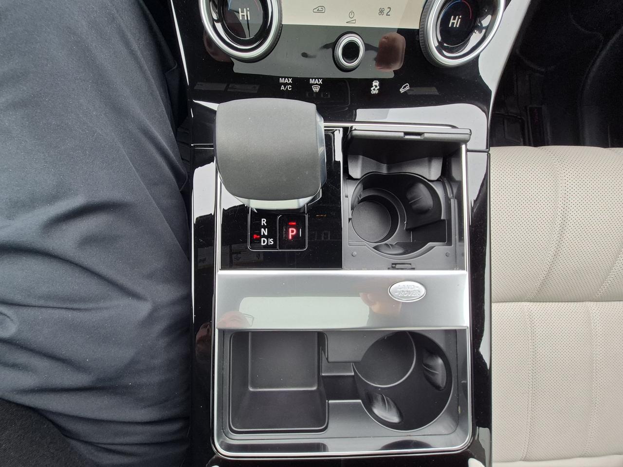 2023 Land Rover Range Rover Velar LOCAL TRADE! LOADED VELAR! LEATHER, ROOF, LIKE NEW Photo