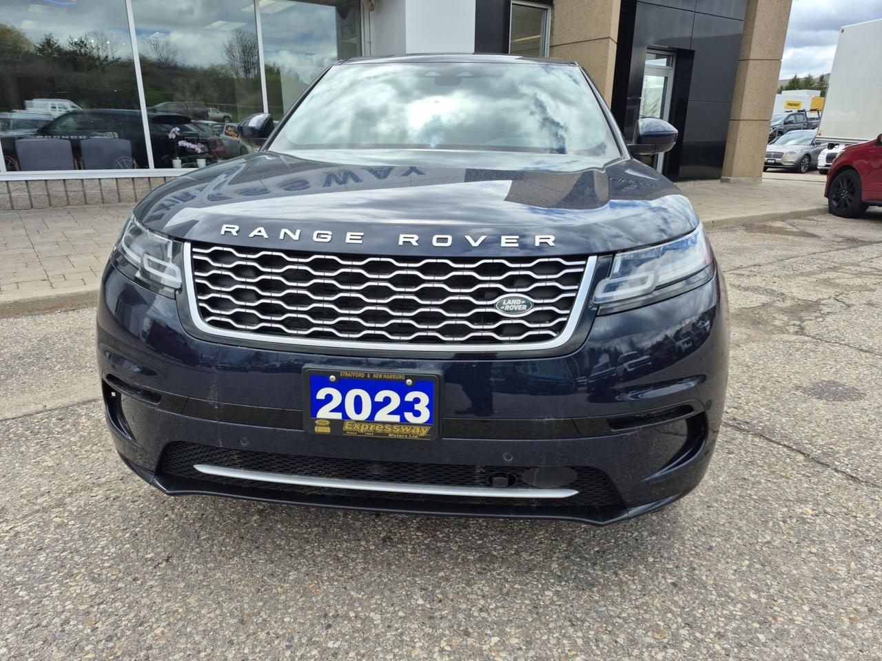 2023 Land Rover Range Rover Velar LOCAL TRADE! LOADED VELAR! LEATHER, ROOF, LIKE NEW Photo