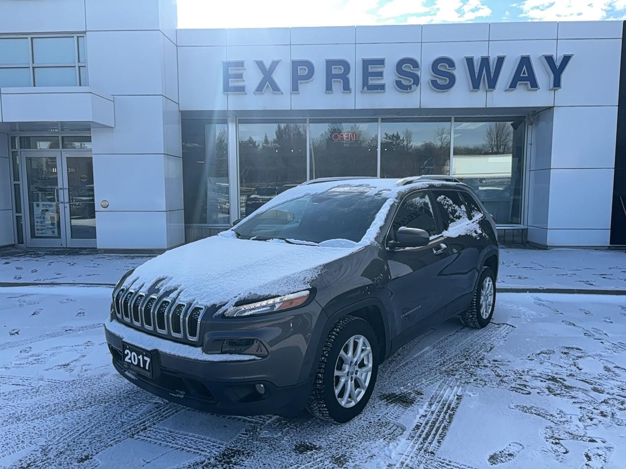 2017 Jeep Cherokee NORTH EDITION, SUNROOF, REMOTE START, AS TRADED Photo0