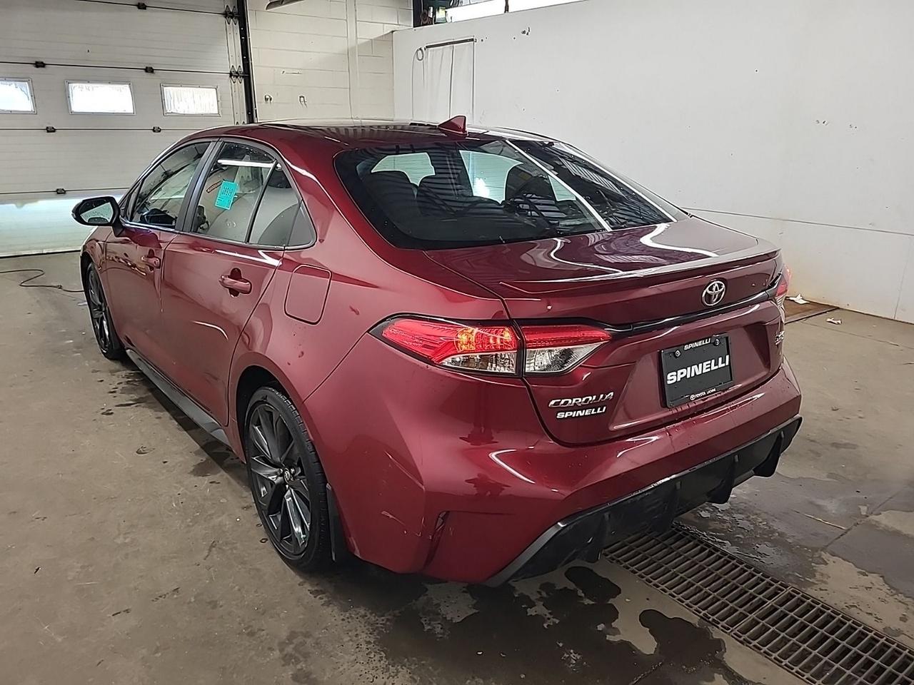 2023 Toyota Corolla SE Photo