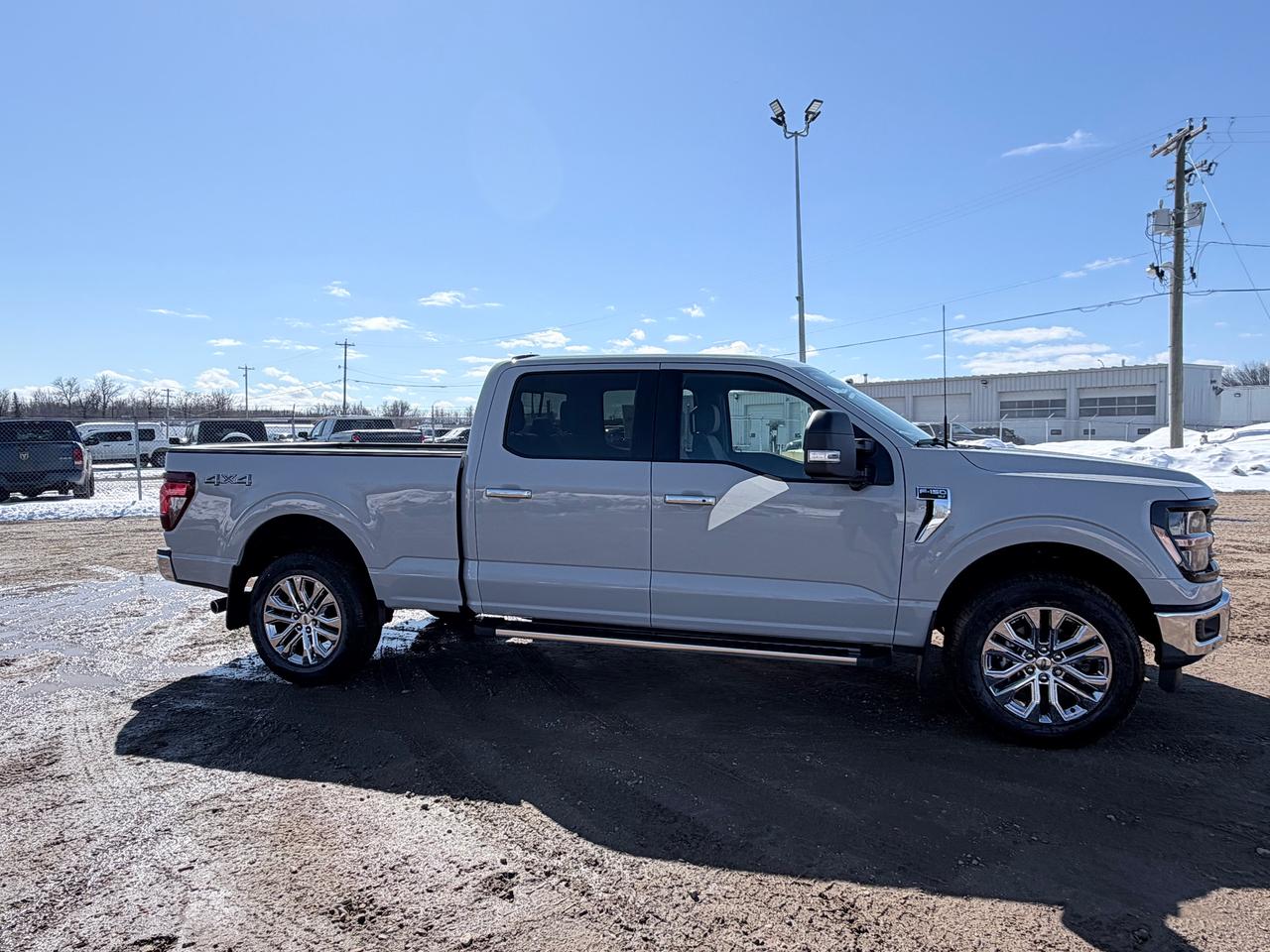 2026 Ford F-150 XLT Photo2