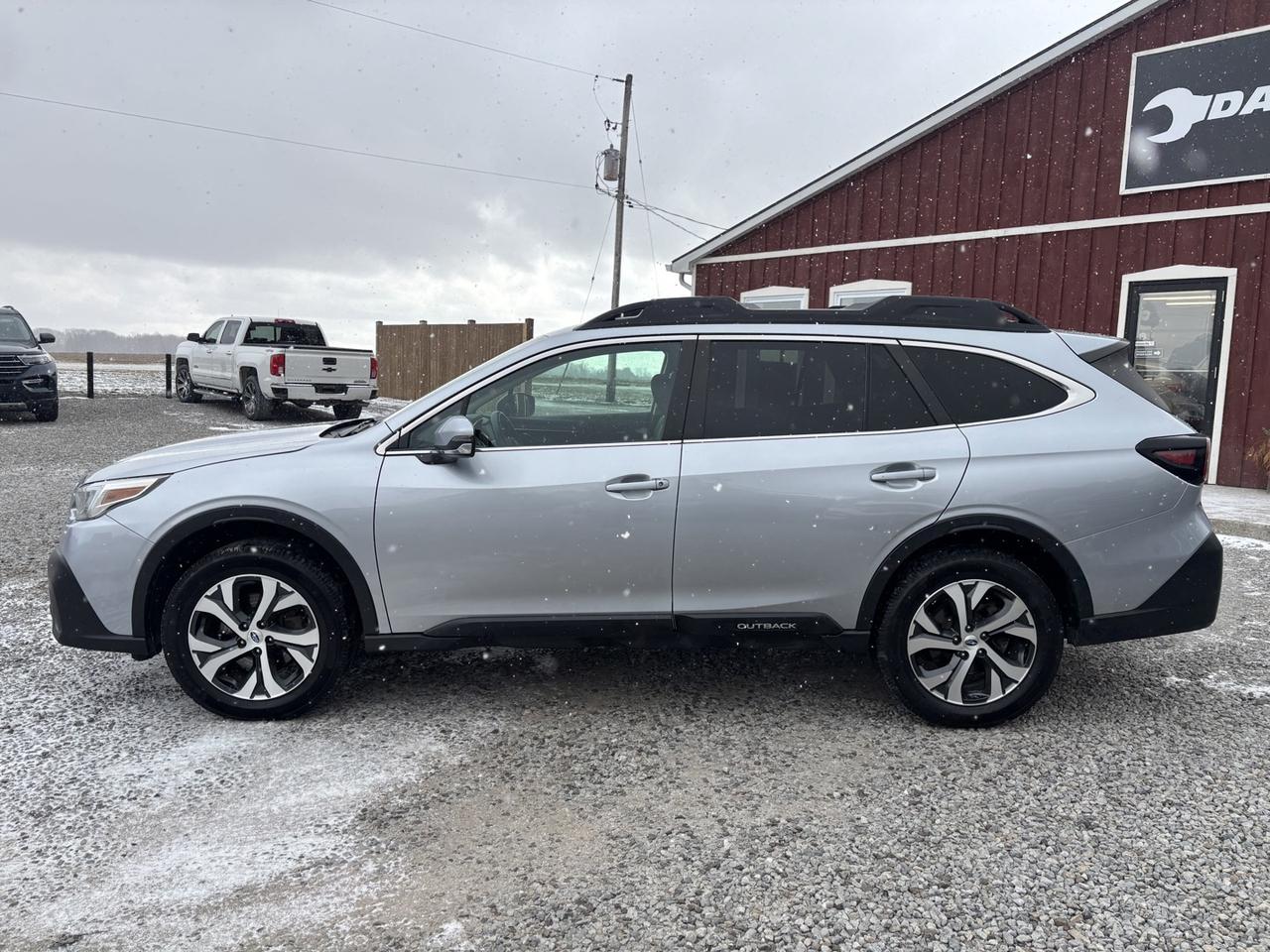 2022 Subaru Outback LIMITED Photo