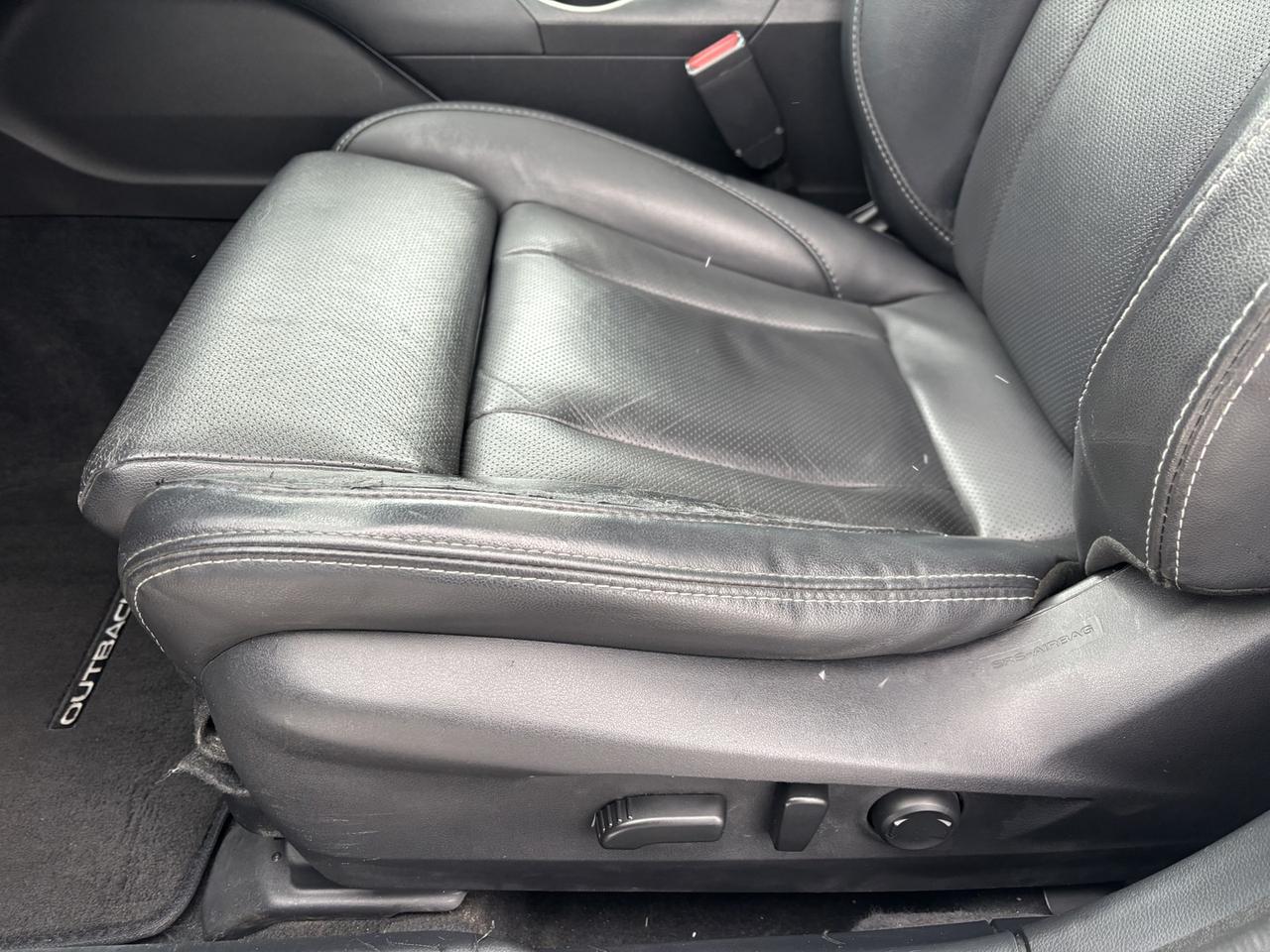 2022 Subaru Outback LIMITED Photo