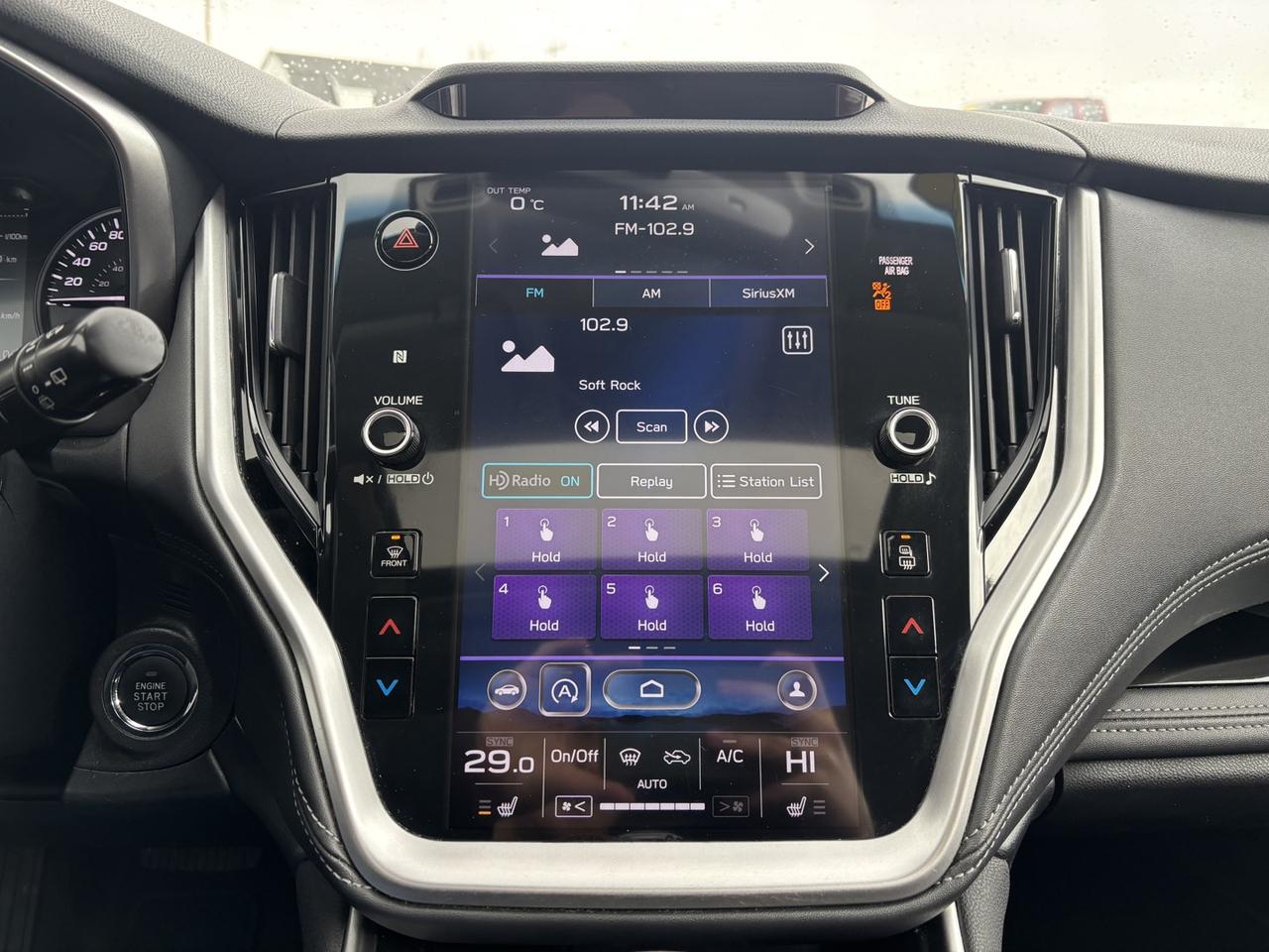 2022 Subaru Outback LIMITED Photo