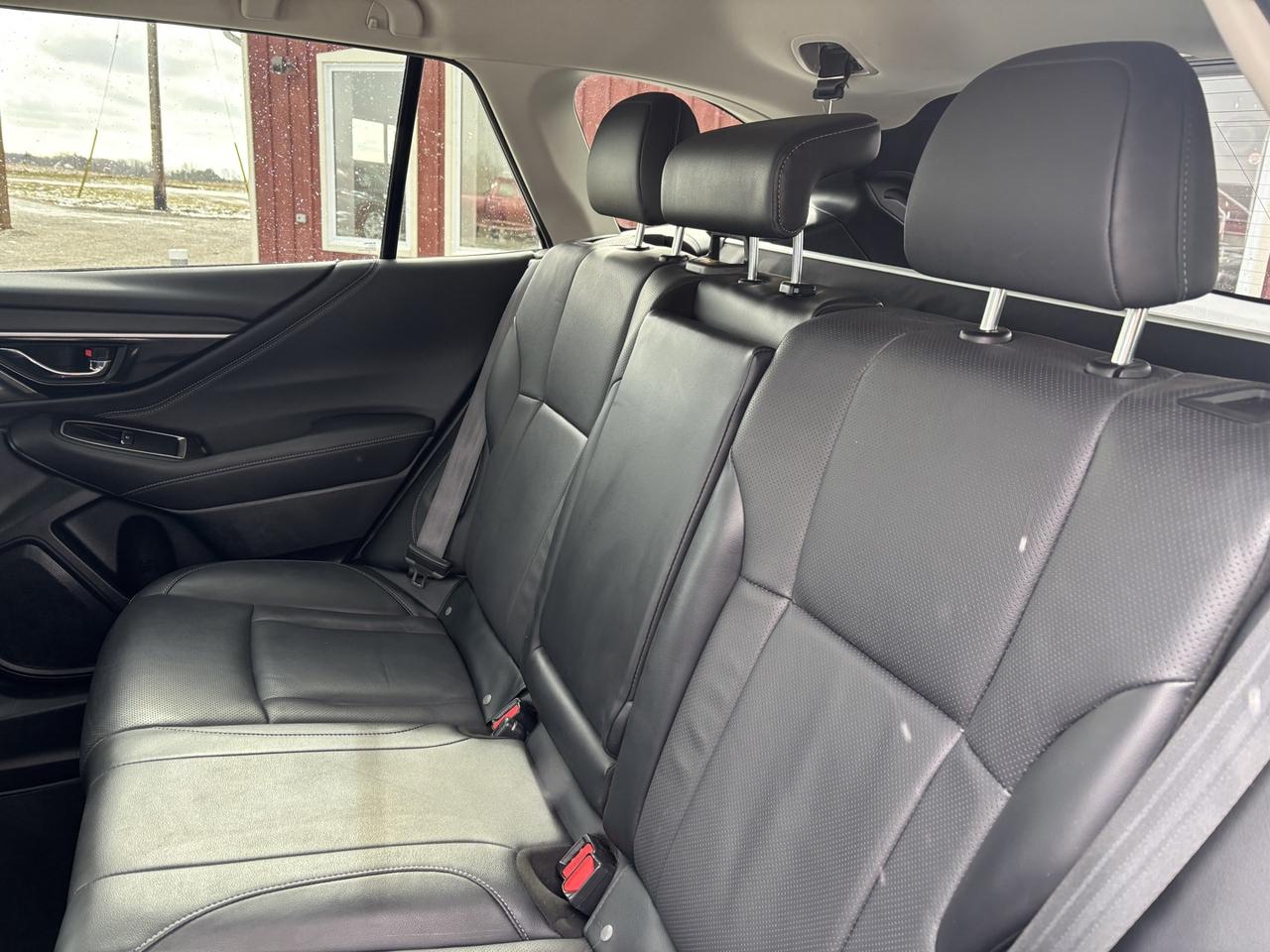 2022 Subaru Outback LIMITED Photo