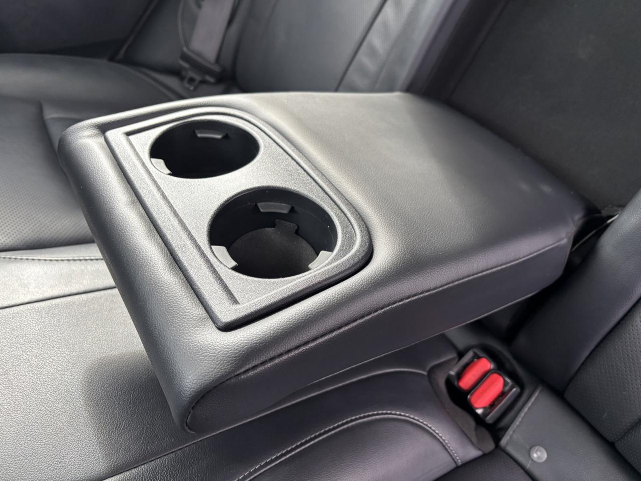 2022 Subaru Outback LIMITED Photo