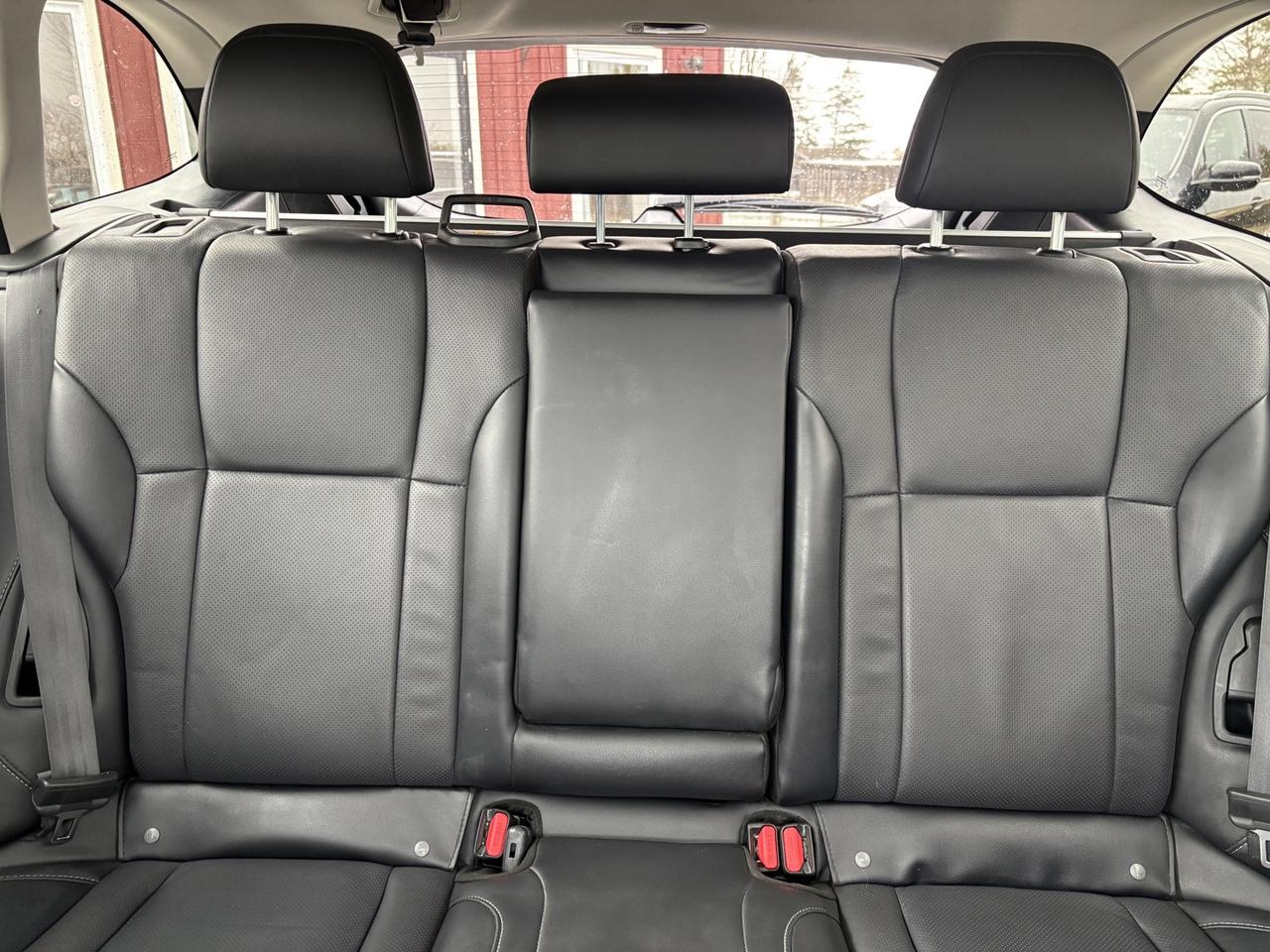 2022 Subaru Outback LIMITED Photo