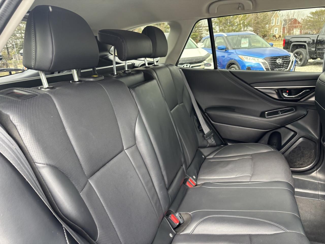 2022 Subaru Outback LIMITED Photo