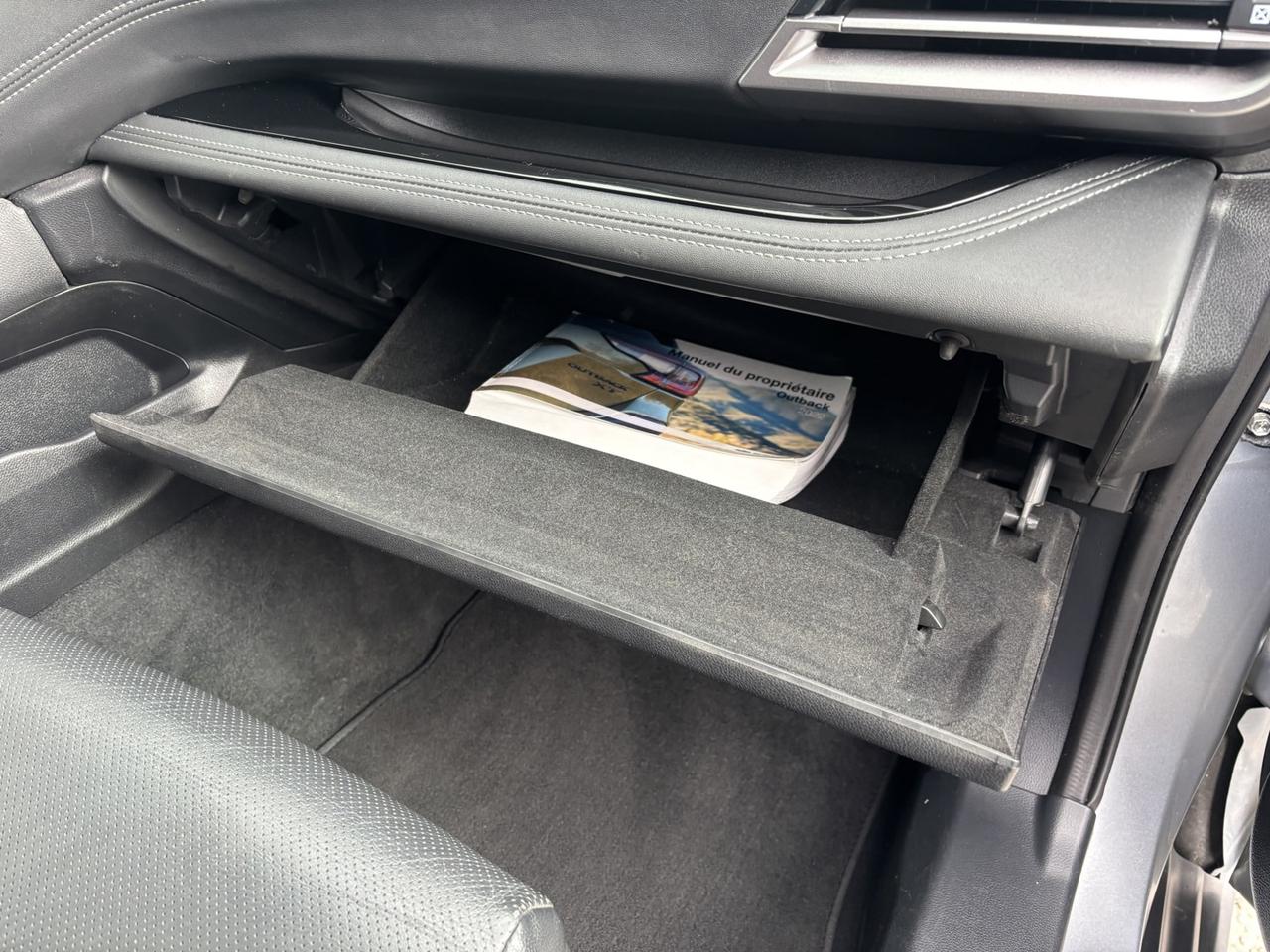 2022 Subaru Outback LIMITED Photo