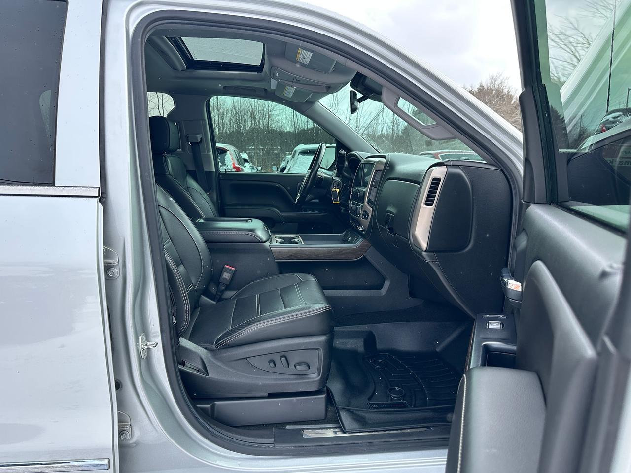 2018 GMC Sierra 1500 Denali Crew 4x4 HTD/CLD-Leather Sunroof BOSE RvCam Photo