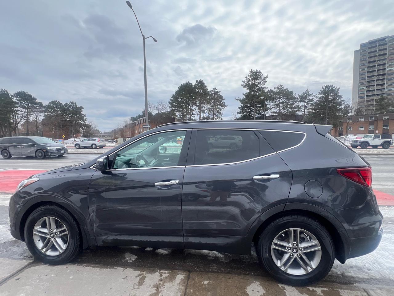 2018 Hyundai Santa Fe Sport LEATHER-BACK CAM -NAV-PANORAMIC SR/F & MORE! Photo