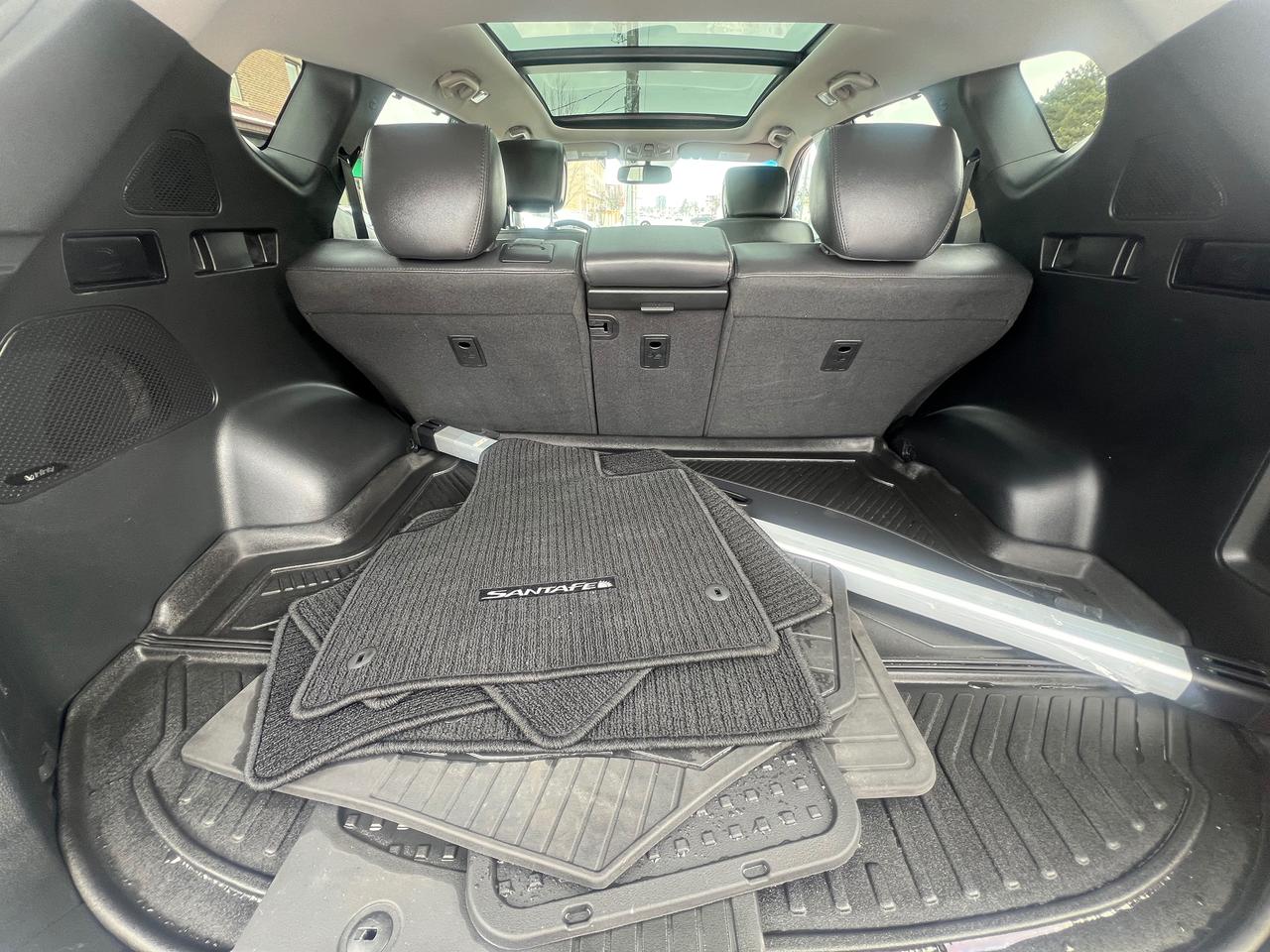 2018 Hyundai Santa Fe Sport LEATHER-BACK CAM -NAV-PANORAMIC SR/F & MORE! Photo