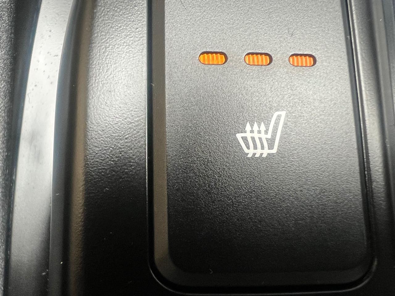 2018 Hyundai Santa Fe Sport LEATHER-BACK CAM -NAV-PANORAMIC SR/F & MORE! Photo