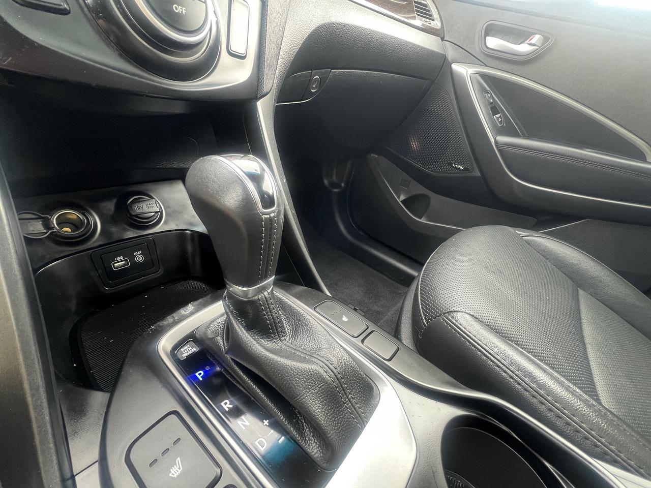 2018 Hyundai Santa Fe Sport LEATHER-BACK CAM -NAV-PANORAMIC SR/F & MORE! Photo