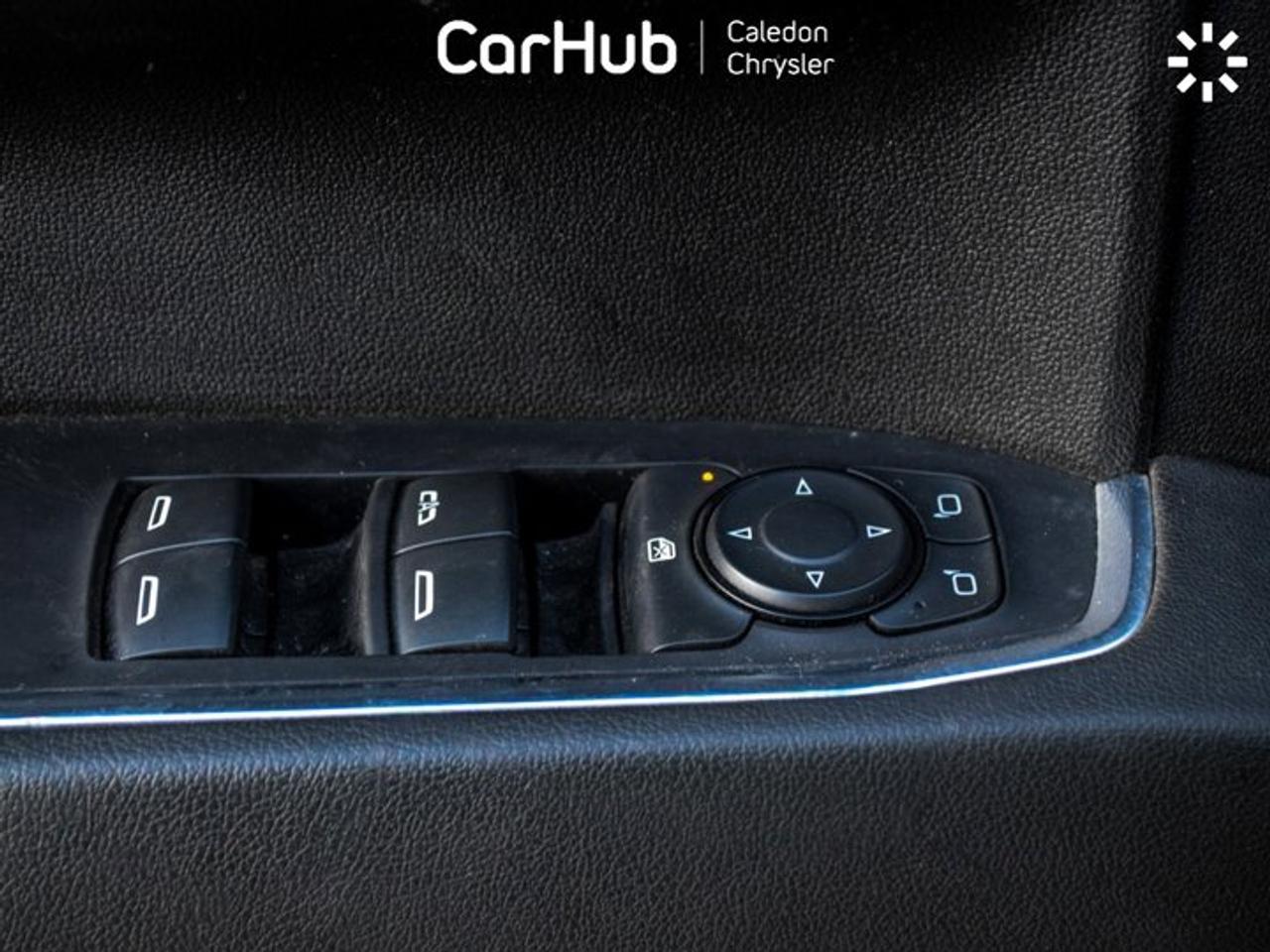 2023 Chevrolet Silverado 1500 RST4WD Crew Cab 157" 5.3L  5 passengers with captain chair Photo