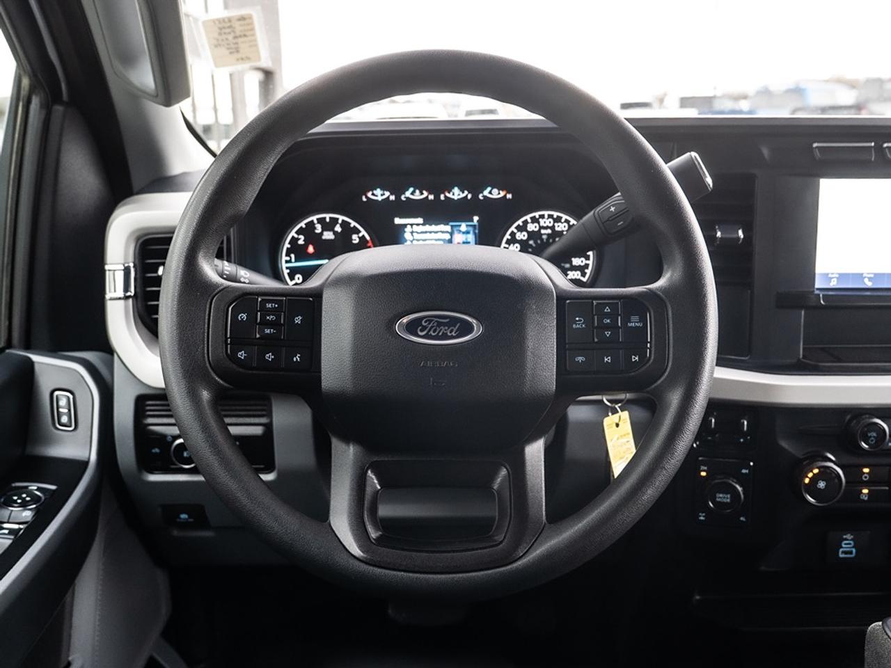 2024 Ford SUPER DUTY F-350 SRW XLT 4WD Crew Cab 8' Box Photo10