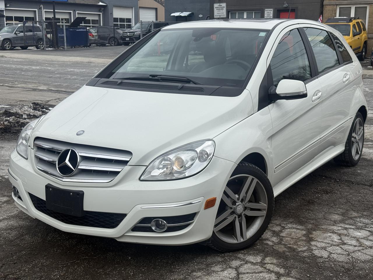 2011 Mercedes-Benz B-Class B 200 Turbo Photo