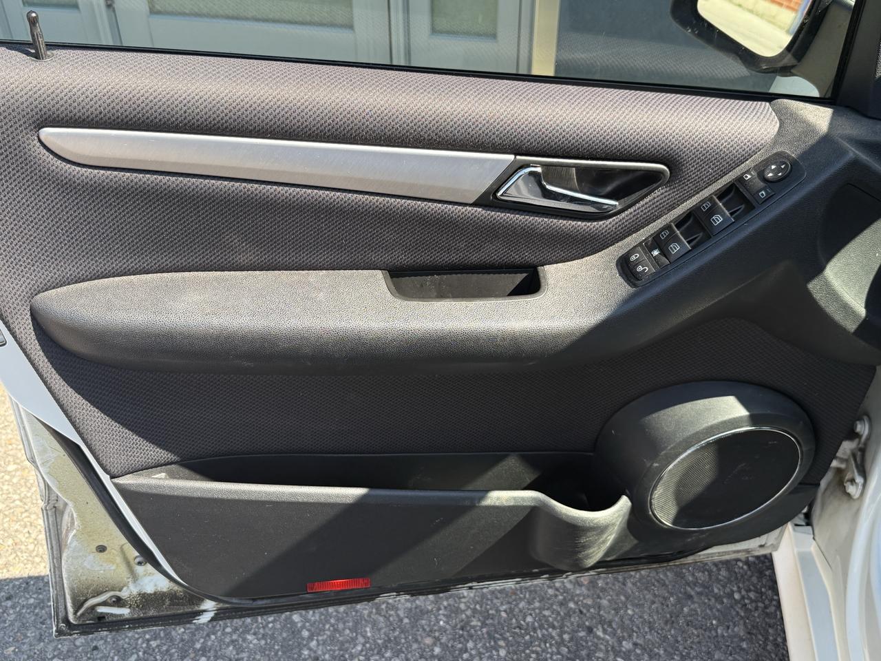 2011 Mercedes-Benz B-Class 4dr HB B 200 Turbo Photo
