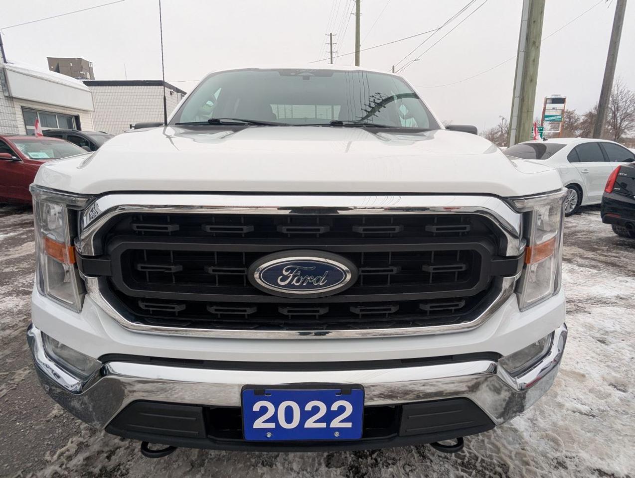 2022 Ford F-150 XLT SUPERCREW 4X4 WITH NAVIGATION!! Photo3