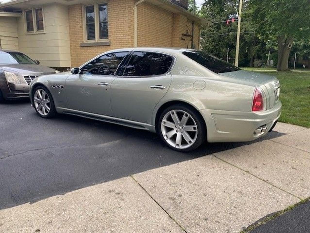 2005 Maserati Quattroporte GTS Photo