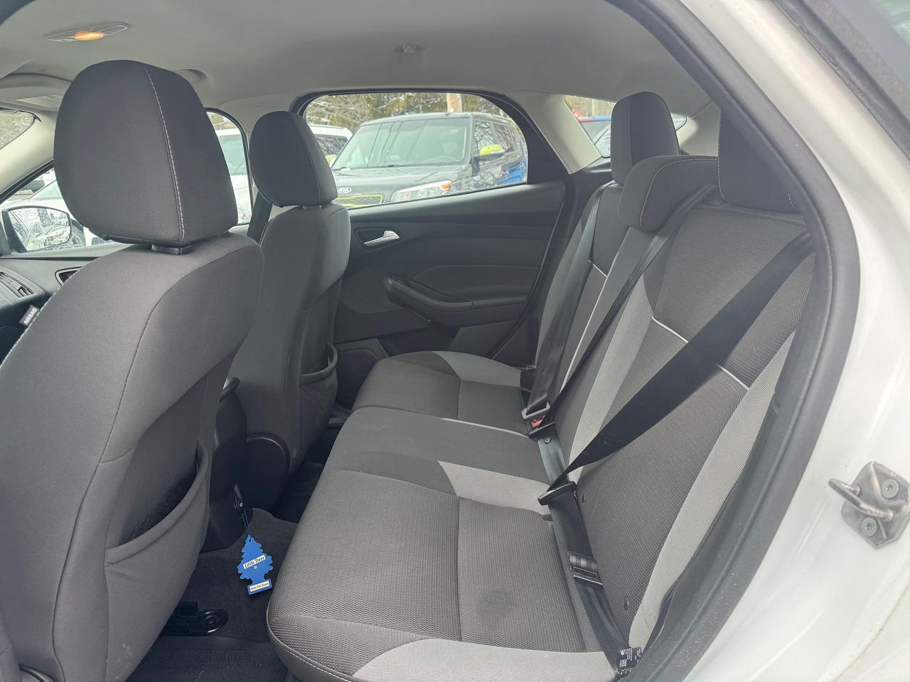 2013 Ford Focus 5DR HB SE Photo