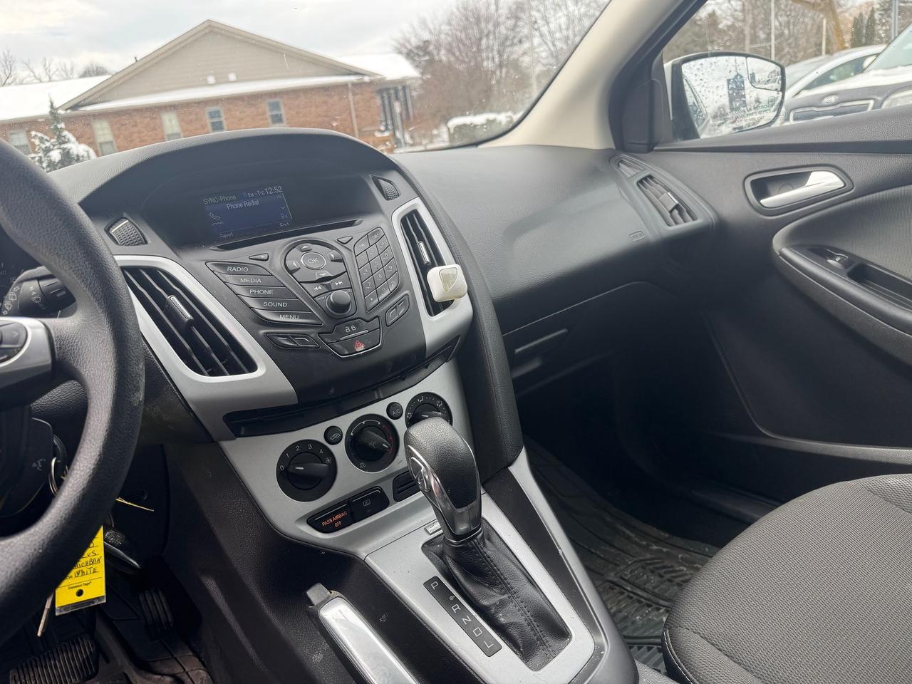 2013 Ford Focus 5DR HB SE Photo