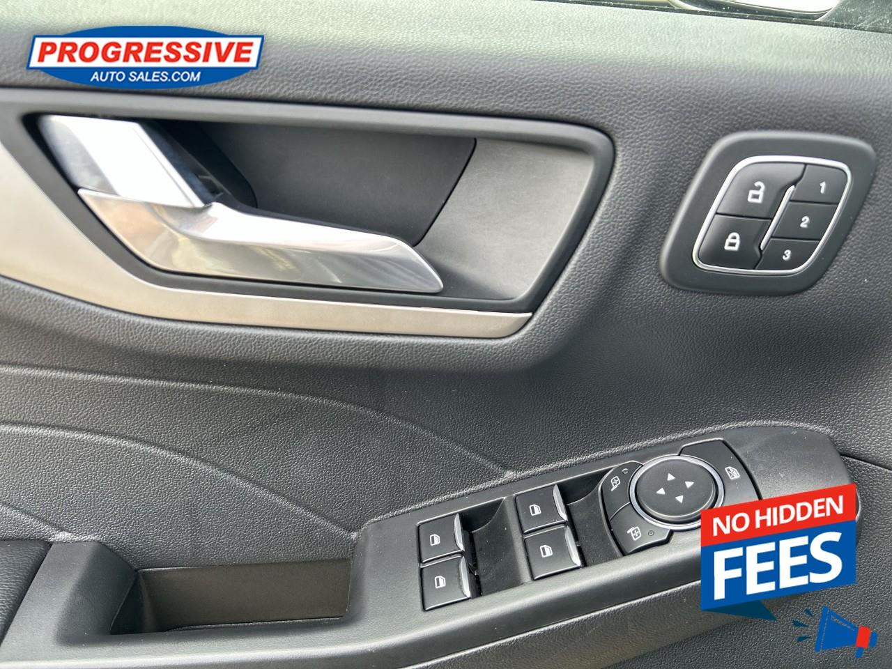 2022 Ford Escape SEL Hybrid Photo