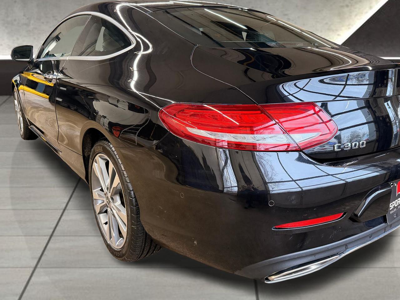 2017 Mercedes-Benz C-Class 4MATIC Coupe+360 Camera+BSM+Roof+CLEAN CARFAX Photo27