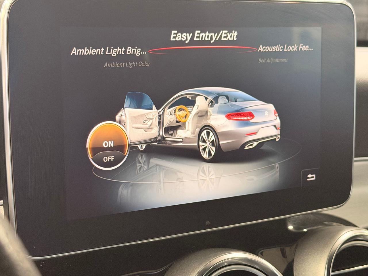 2017 Mercedes-Benz C-Class 4MATIC Coupe+360 Camera+BSM+Roof+CLEAN CARFAX Photo39