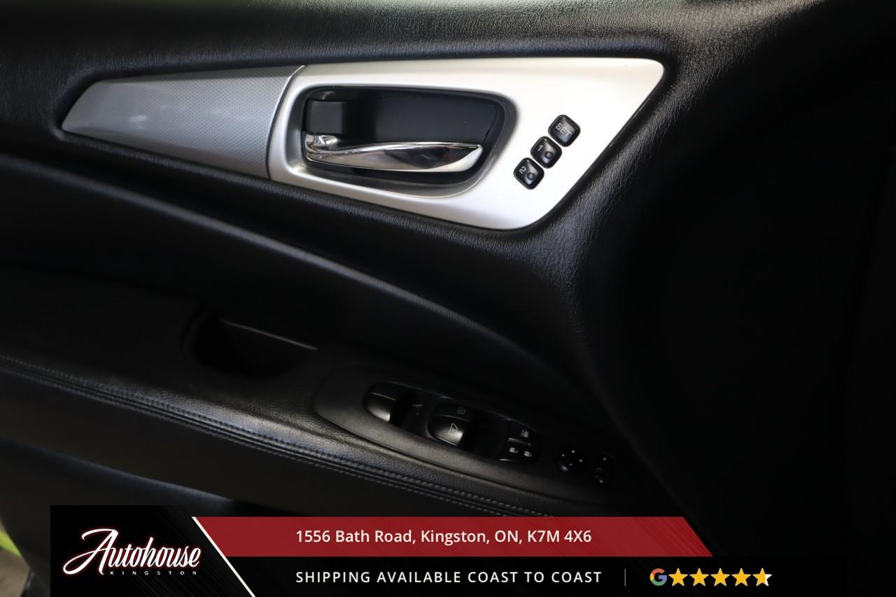 2019 Nissan Pathfinder SL Premium 3RD ROW SEATING - DUAL MOONROOF Photo
