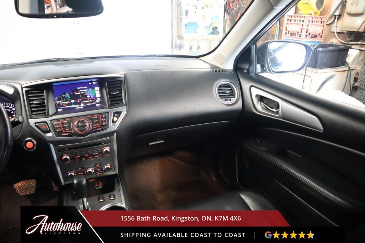 2019 Nissan Pathfinder SL Premium 3RD ROW SEATING - DUAL MOONROOF Photo