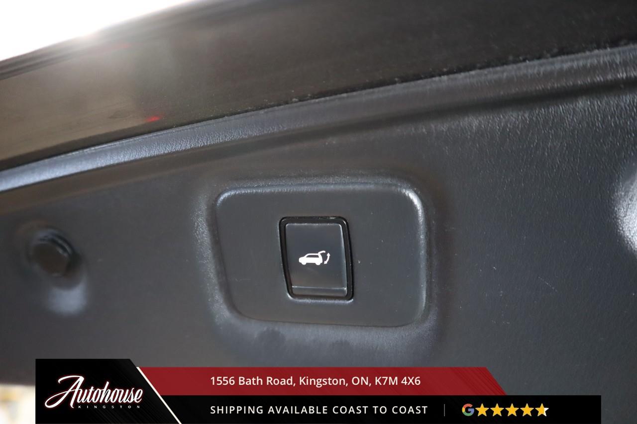 2019 Nissan Pathfinder SL Premium 3RD ROW SEATING - DUAL MOONROOF Photo