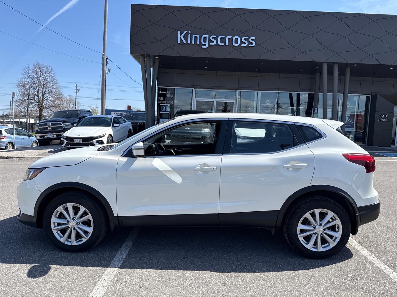 2018 Nissan Qashqai SV Photo