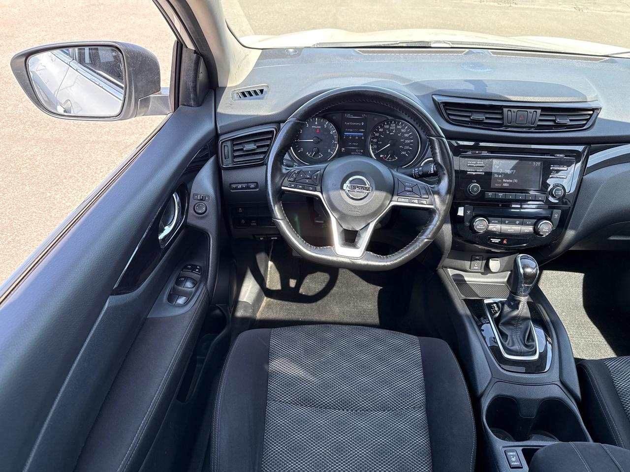 2018 Nissan Qashqai SV Photo