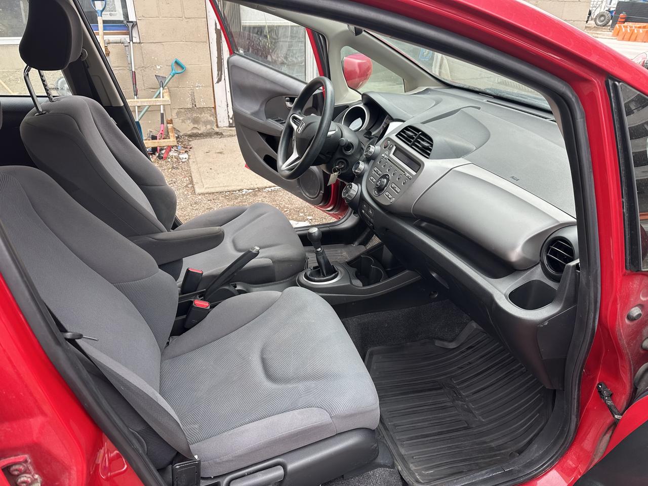 2013 Honda Fit 5DR HB MAN LX Photo